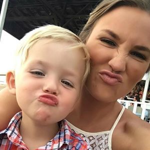 Meet your Posher, Casey